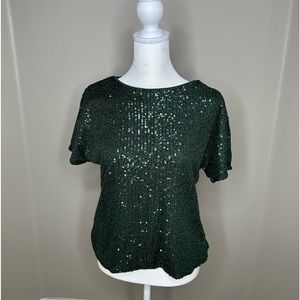 ☘️NWT: H&M sequence top☘️
